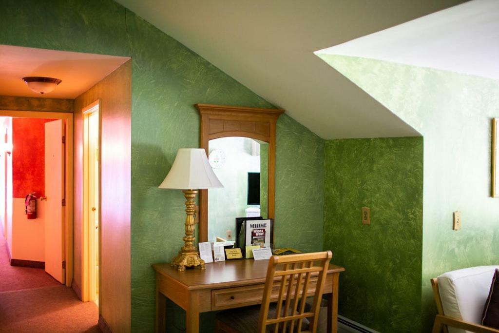Inn At Iron Masters Lakeville Eksteriør bilde